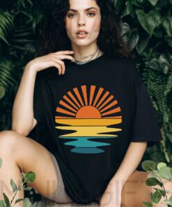 Retro Sunset Rays Wavy Shirt