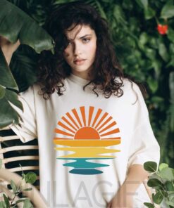 Retro Sunset Rays Wavy Shirt