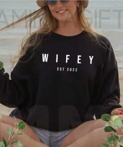 Wifey EST 2022 Sweatshirt 5