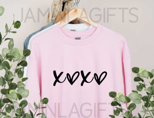 XOXO Valentine's Day Fashion