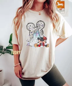 Mickey Minnie in Disney Castle Tee