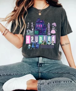 Family's Halloween Haunted Mansion Tee