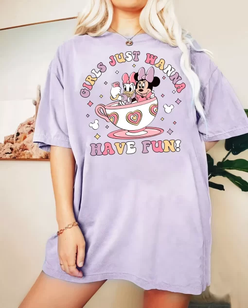 Disney Minnie Daisy Tee