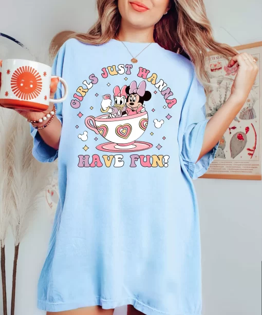 Disney Minnie Daisy Tee