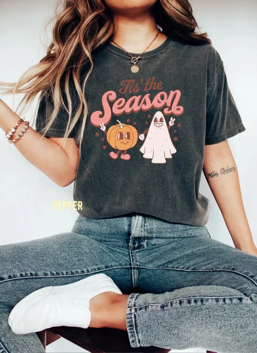Tis The Season Tee, Gifts Selection for Ghost Party