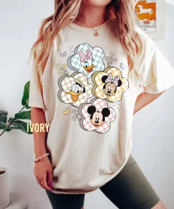 Mickey Friends Stickers Floral Tee